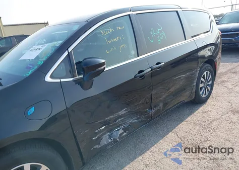 2024 Chrysler Pacifica Hybrid Select from USA, damaged, VIN 2C4RC1S74RR134334